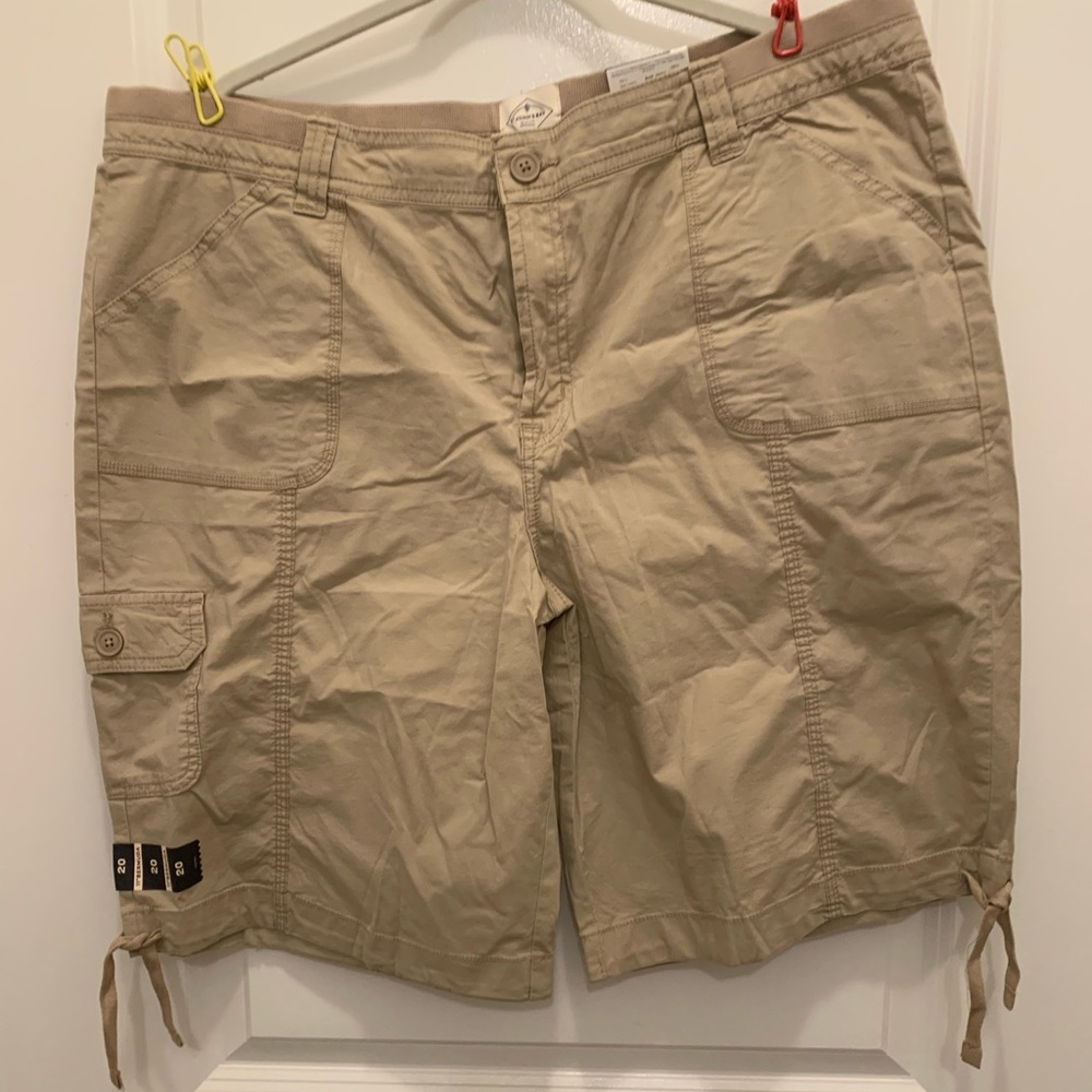 St. John’s Bay khaki Bermuda shorts